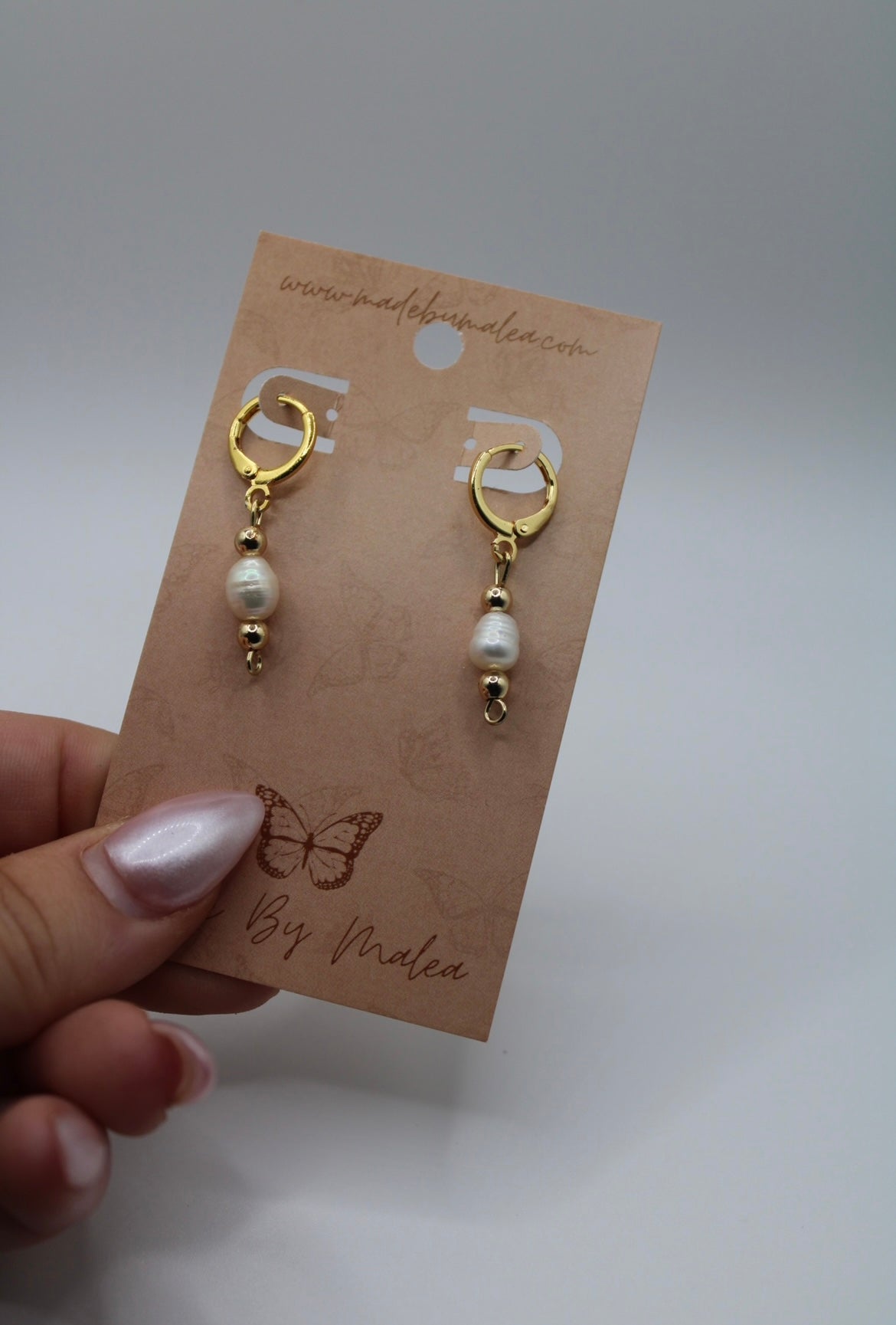 freshwater pearl earrings