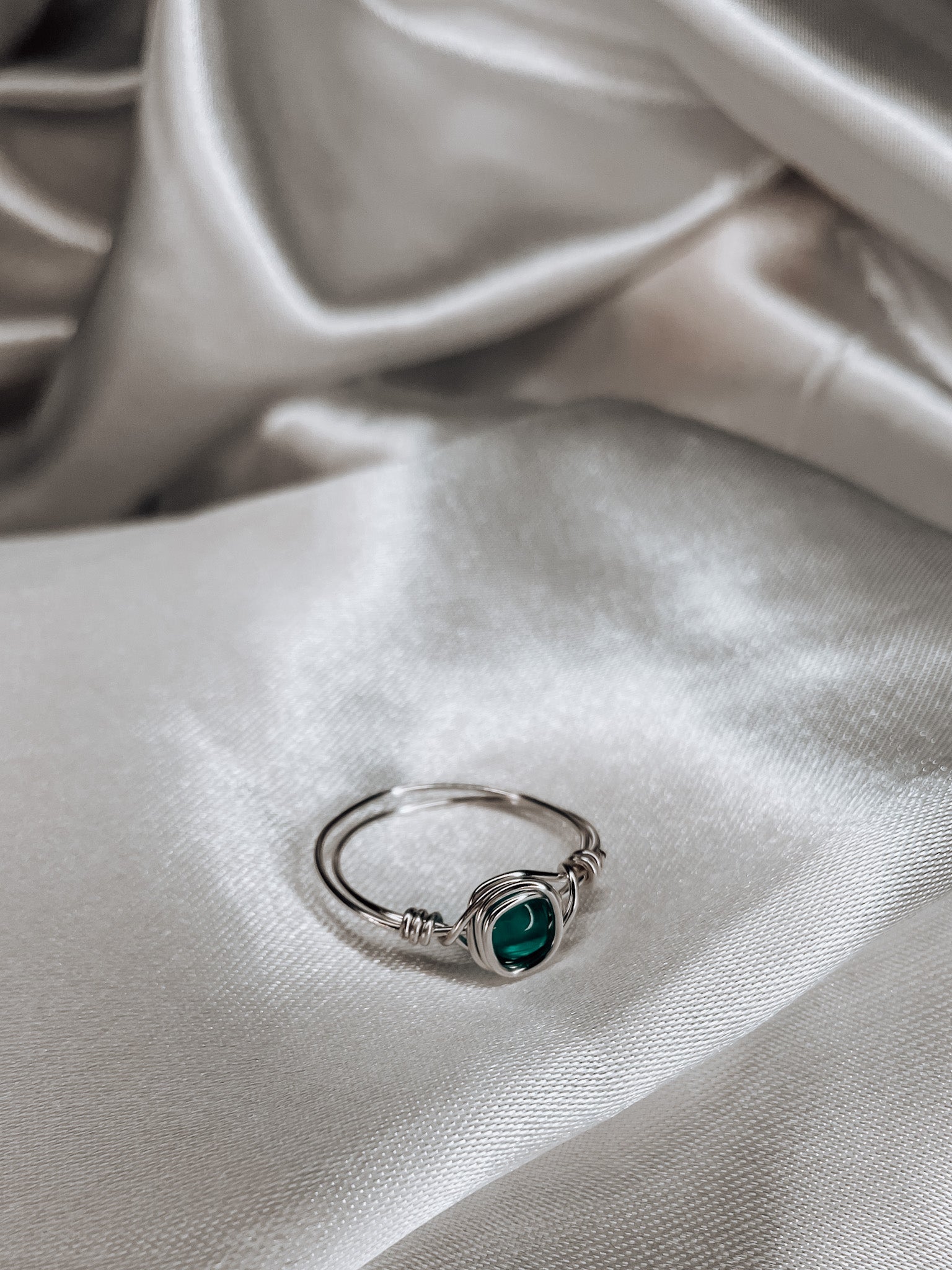 aqua wire ring