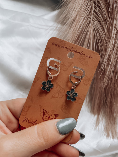 flower power earrings